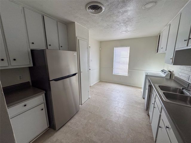 60 Pershing Drive A, Denison, TX 75020