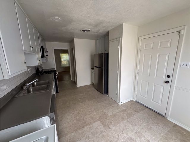 60 Pershing Drive A, Denison, TX 75020