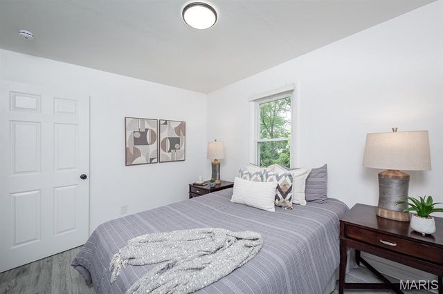 2528 Creve Coeur Drive, Brentwood, MO 63144