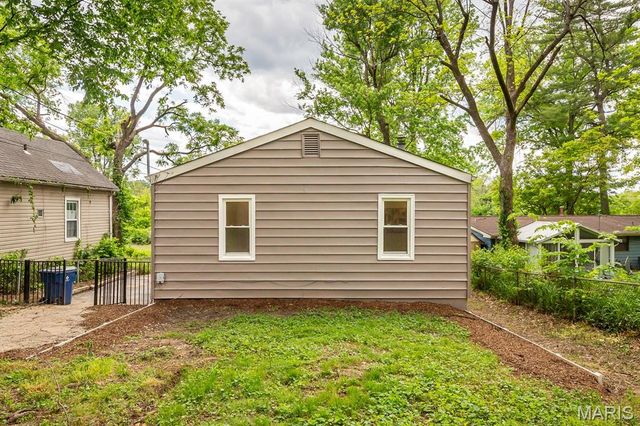 2528 Creve Coeur Drive, Brentwood, MO 63144