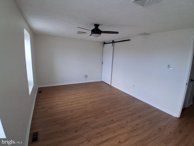 7 REDWOOD CT, Glassboro, NJ 08028