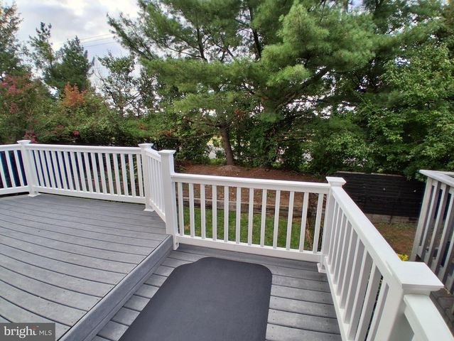 7 REDWOOD CT, Glassboro, NJ 08028