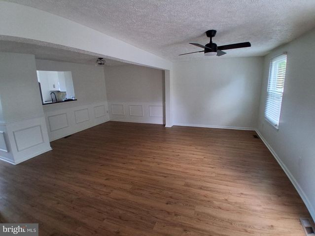 7 REDWOOD CT, Glassboro, NJ 08028