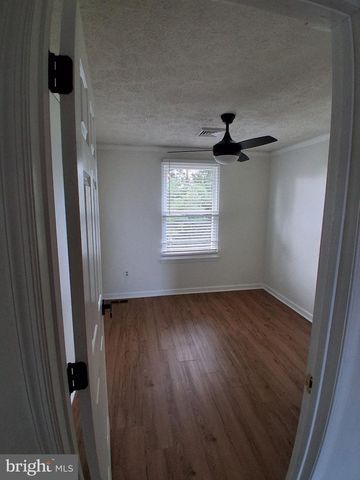 7 REDWOOD CT, Glassboro, NJ 08028