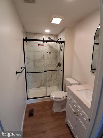 7 REDWOOD CT, Glassboro, NJ 08028