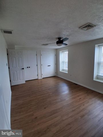 7 REDWOOD CT, Glassboro, NJ 08028