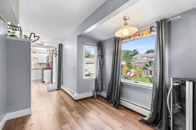 24 Kennedy St, Dartmouth, MA 02747