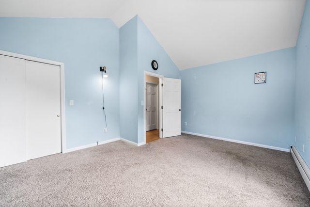 24 Kennedy St, Dartmouth, MA 02747