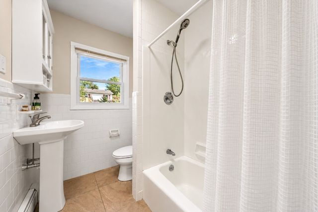 24 Kennedy St, Dartmouth, MA 02747