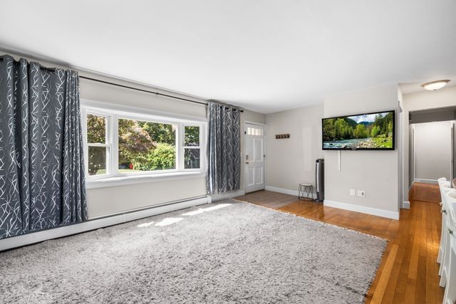 24 Kennedy St, Dartmouth, MA 02747