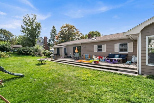 24 Kennedy St, Dartmouth, MA 02747