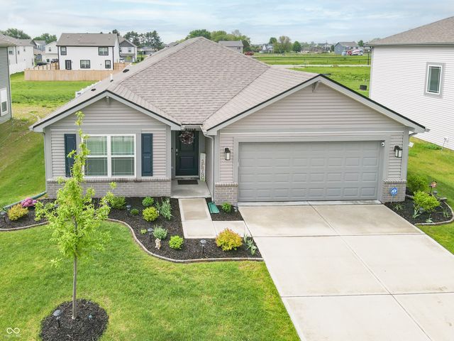 1229 Fleming Drive, Greenfield, IN 46140
