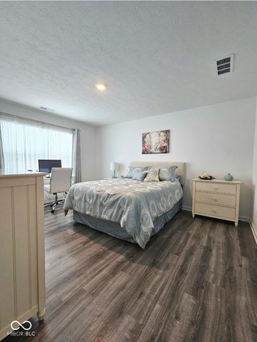 1229 Fleming Drive, Greenfield, IN 46140