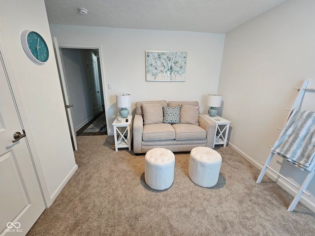 1229 Fleming Drive, Greenfield, IN 46140