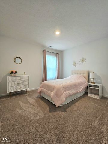 1229 Fleming Drive, Greenfield, IN 46140
