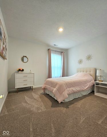 1229 Fleming Drive, Greenfield, IN 46140