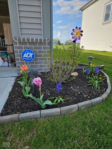 1229 Fleming Drive, Greenfield, IN 46140