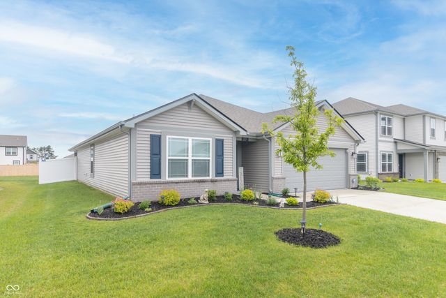 1229 Fleming Drive, Greenfield, IN 46140