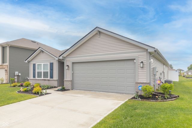 1229 Fleming Drive, Greenfield, IN 46140