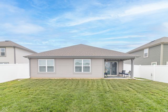 1229 Fleming Drive, Greenfield, IN 46140