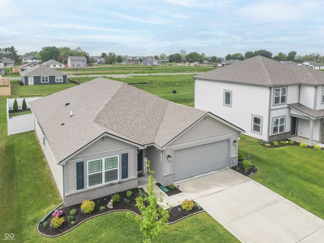 1229 Fleming Drive, Greenfield, IN 46140