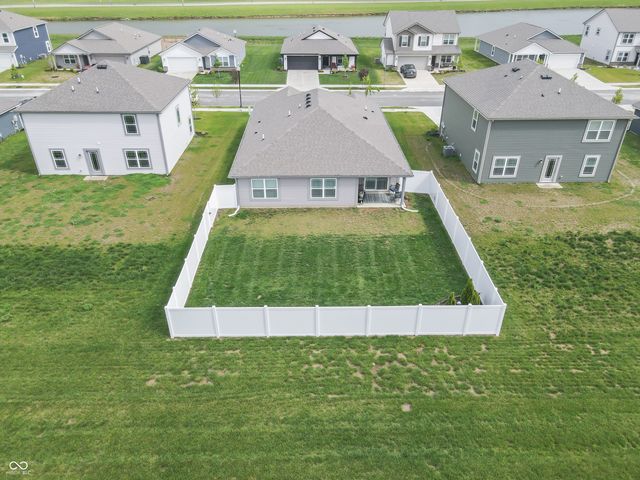 1229 Fleming Drive, Greenfield, IN 46140