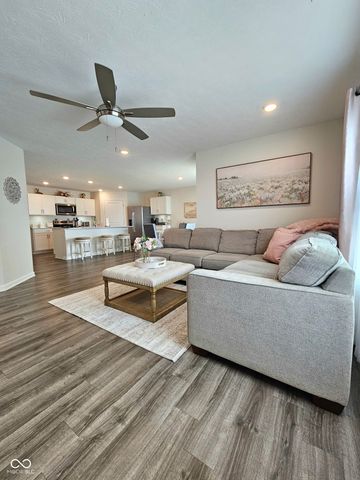 1229 Fleming Drive, Greenfield, IN 46140