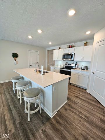 1229 Fleming Drive, Greenfield, IN 46140
