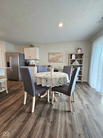 1229 Fleming Drive, Greenfield, IN 46140