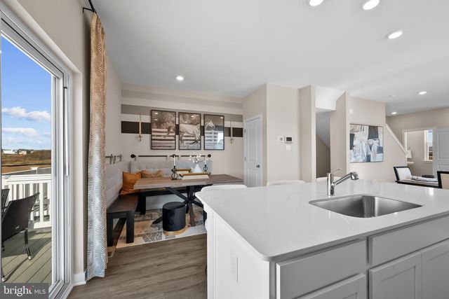 391 ECLIPSE ST, Charles Town, WV 25414