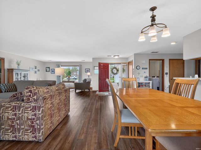 422 Meadow Lane, Ossian, IN 46777