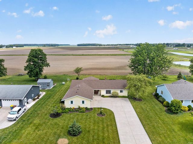 422 Meadow Lane, Ossian, IN 46777