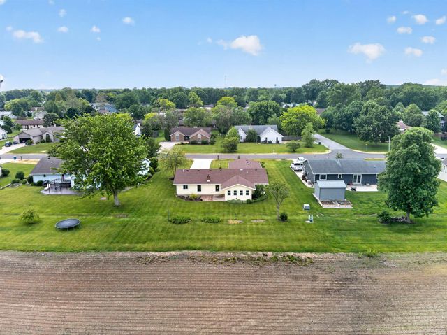 422 Meadow Lane, Ossian, IN 46777