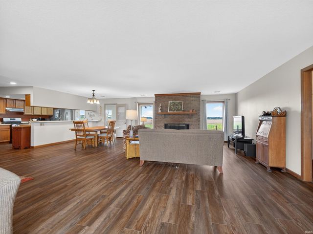 422 Meadow Lane, Ossian, IN 46777
