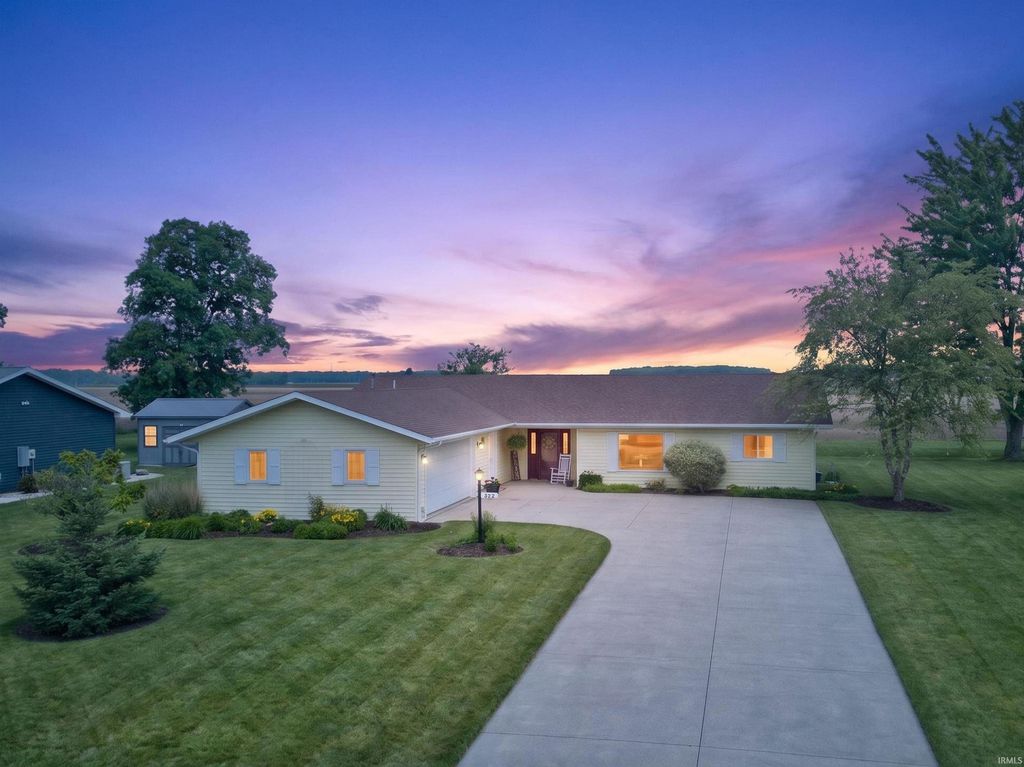 422 Meadow Lane, Ossian, IN 46777