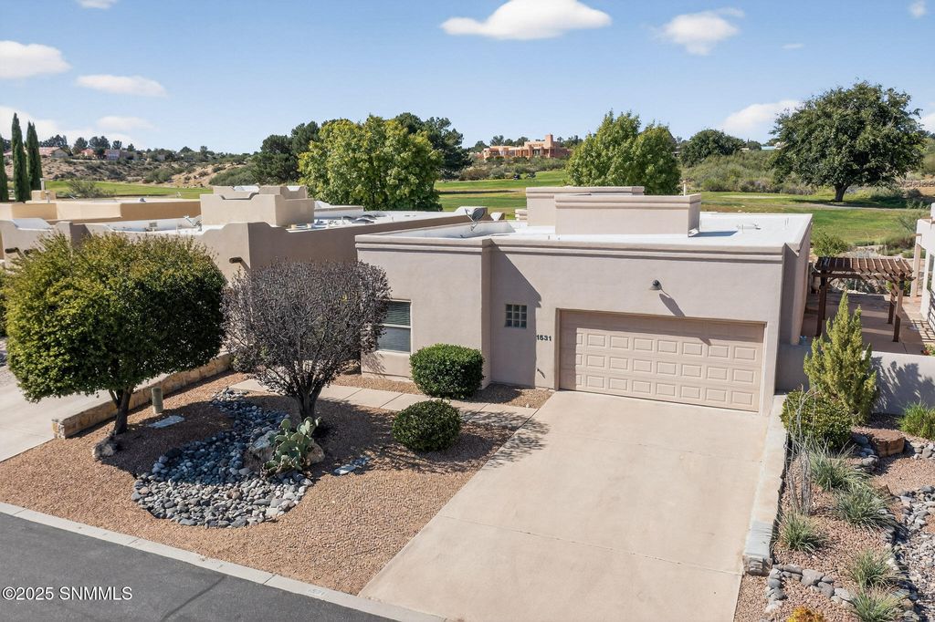 1531 Fairway Village Drive, Las Cruces, NM 88007