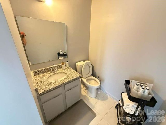 4048 Tamerlane Drive, Charlotte, NC 28205