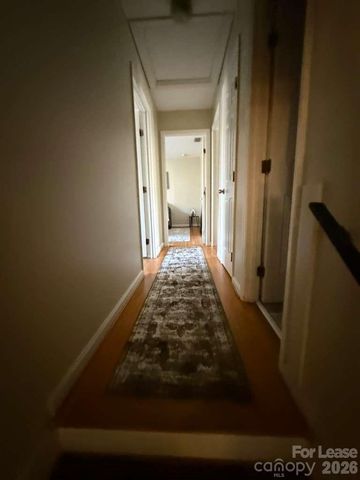 4048 Tamerlane Drive, Charlotte, NC 28205