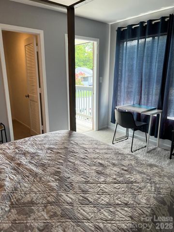 4048 Tamerlane Drive, Charlotte, NC 28205