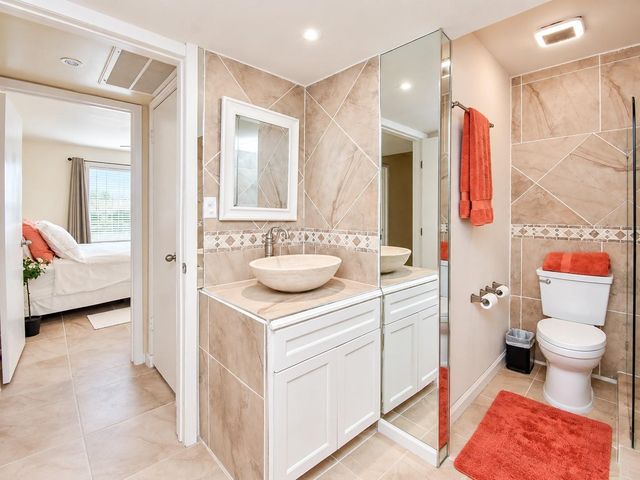10555 Turtlewood Court 1716, Houston, TX 77072
