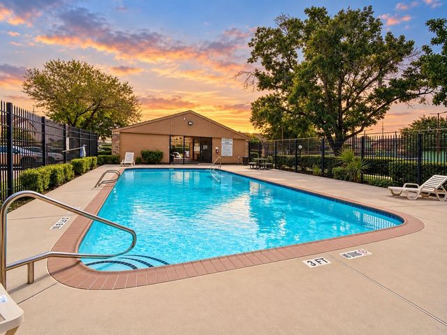 10555 Turtlewood Court 1716, Houston, TX 77072