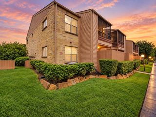 10555 Turtlewood Court 1716, Houston, TX 77072