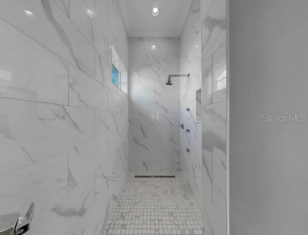 714 ISLEBAY DRIVE, Apollo Beach, FL 33572