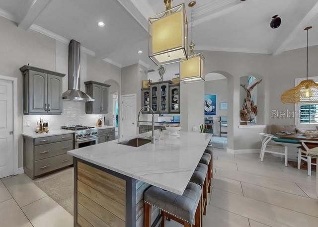 714 ISLEBAY DRIVE, Apollo Beach, FL 33572