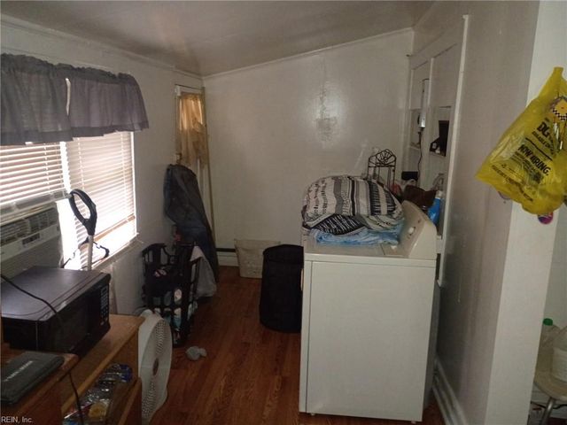 1017 Longstreet LN, Suffolk, VA 23437