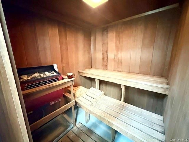 302 Commons Way E, Fishkill, NY 12524