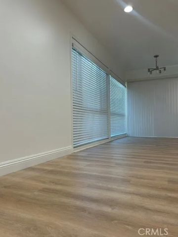 1728 Westcliff Drive 18, Newport Beach, CA 92660