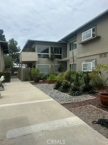 1728 Westcliff Drive 18, Newport Beach, CA 92660
