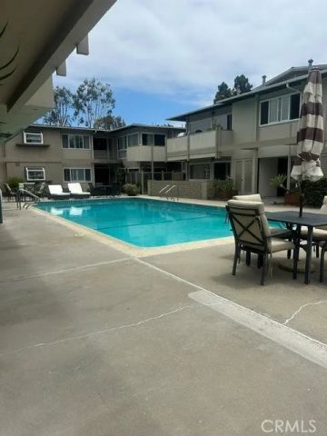 1728 Westcliff Drive 18, Newport Beach, CA 92660