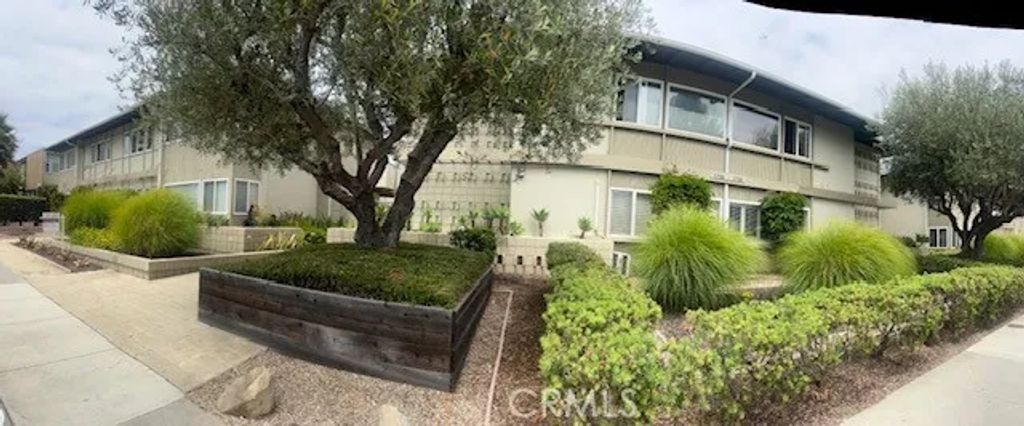 1728 Westcliff Drive 18, Newport Beach, CA 92660